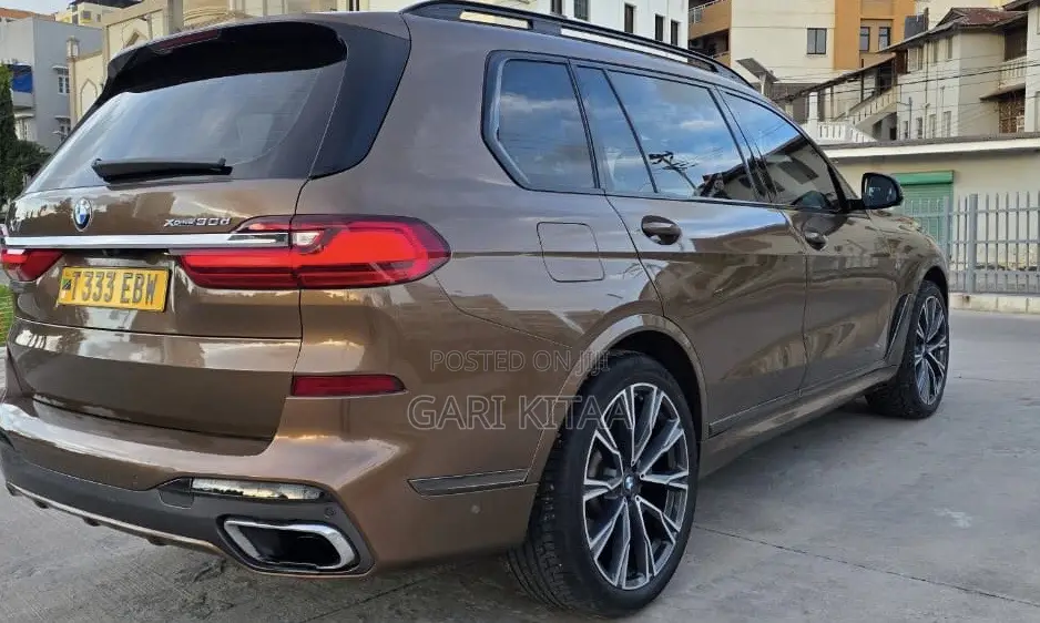 BMW X7 2020 Brown