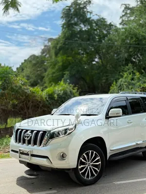 Toyota Land Cruiser Prado 2015 White