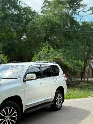 Toyota Land Cruiser Prado 2015 White