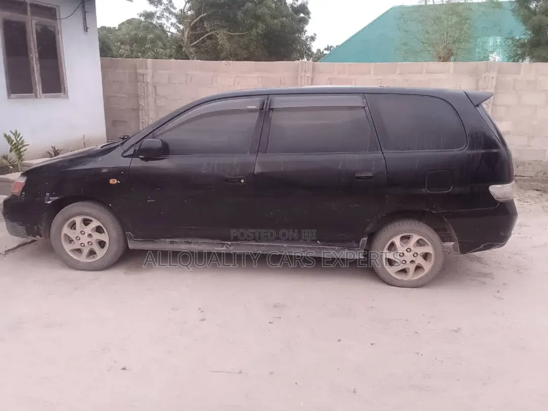 Toyota Gaia 1999 Matt Black