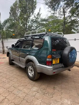 Toyota Land Cruiser Prado 1999 Green