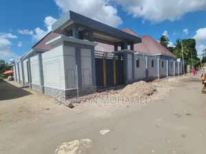Furnished 20bdrm House in Biriani Real Estate, Chamazi for sale