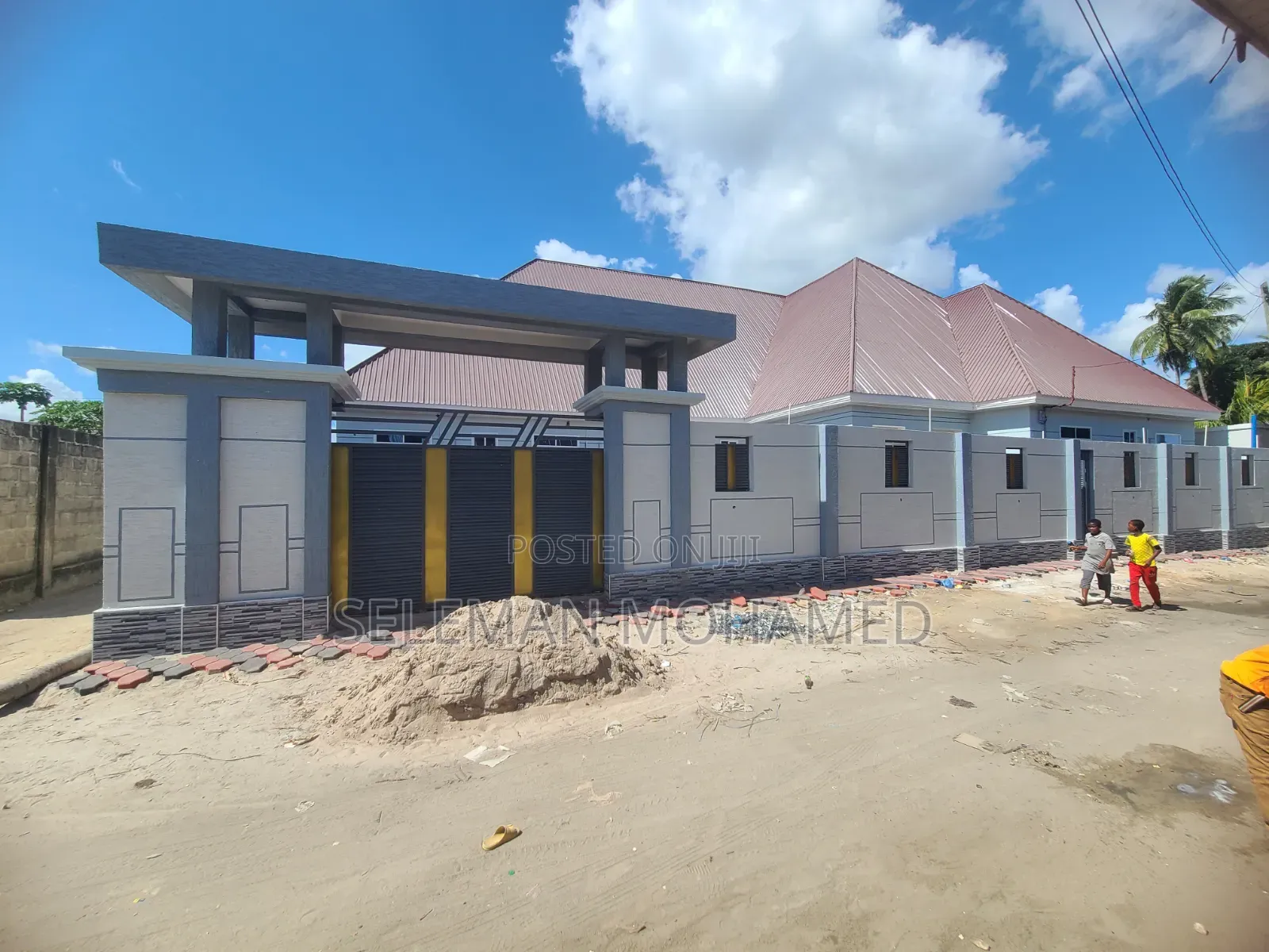 Furnished 20bdrm House in Biriani Real Estate, Chamazi for sale
