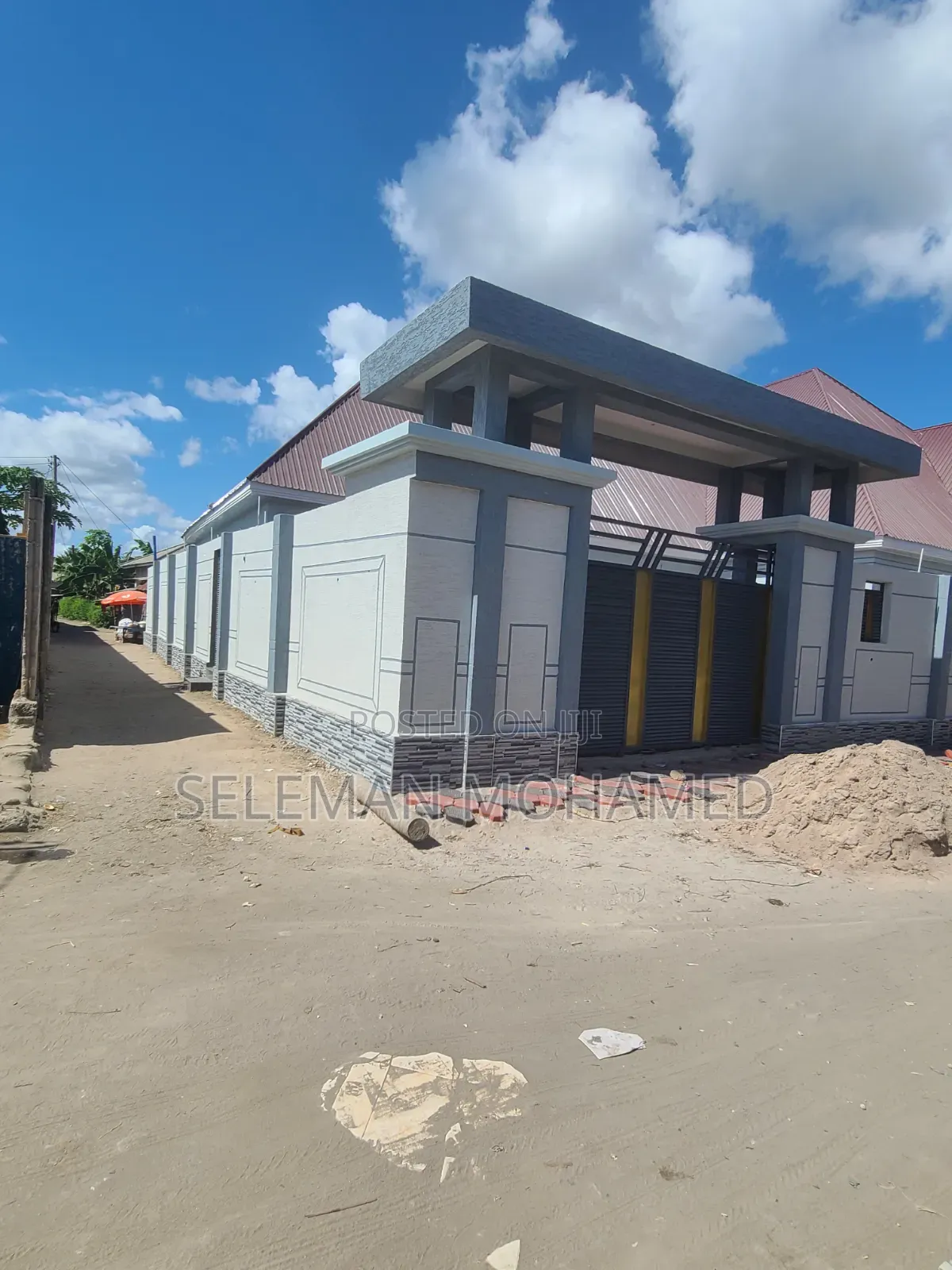 Furnished 20bdrm House in Biriani Real Estate, Chamazi for sale