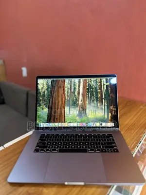 Laptop Apple MacBook Pro 2019 32GB Intel Core i9 SSD 1T