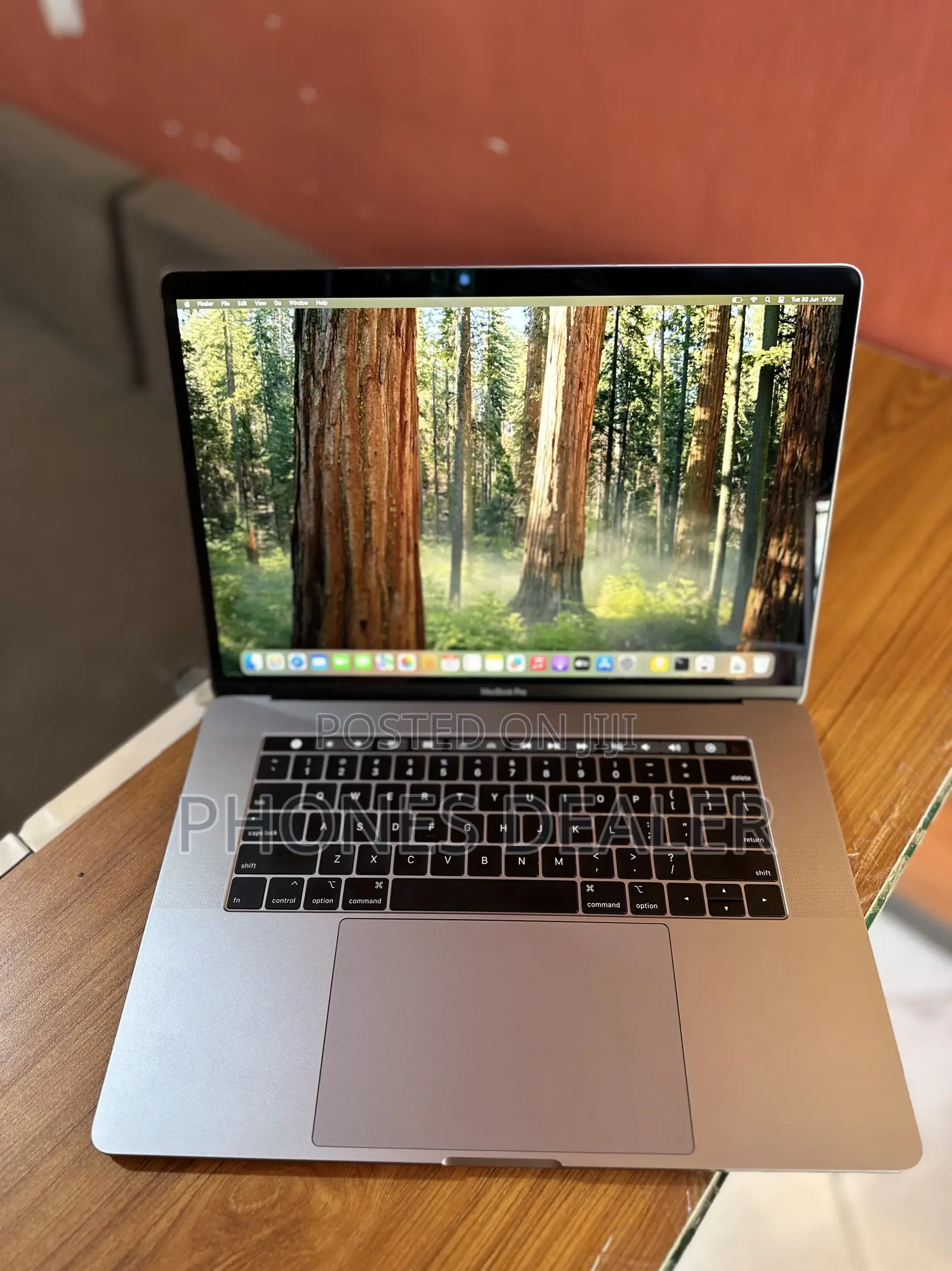 Laptop Apple MacBook Pro 2019 32GB Intel Core i9 SSD 1T