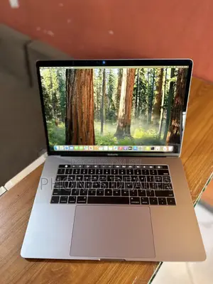 Laptop Apple MacBook Pro 2019 32GB Intel Core i9 SSD 1T