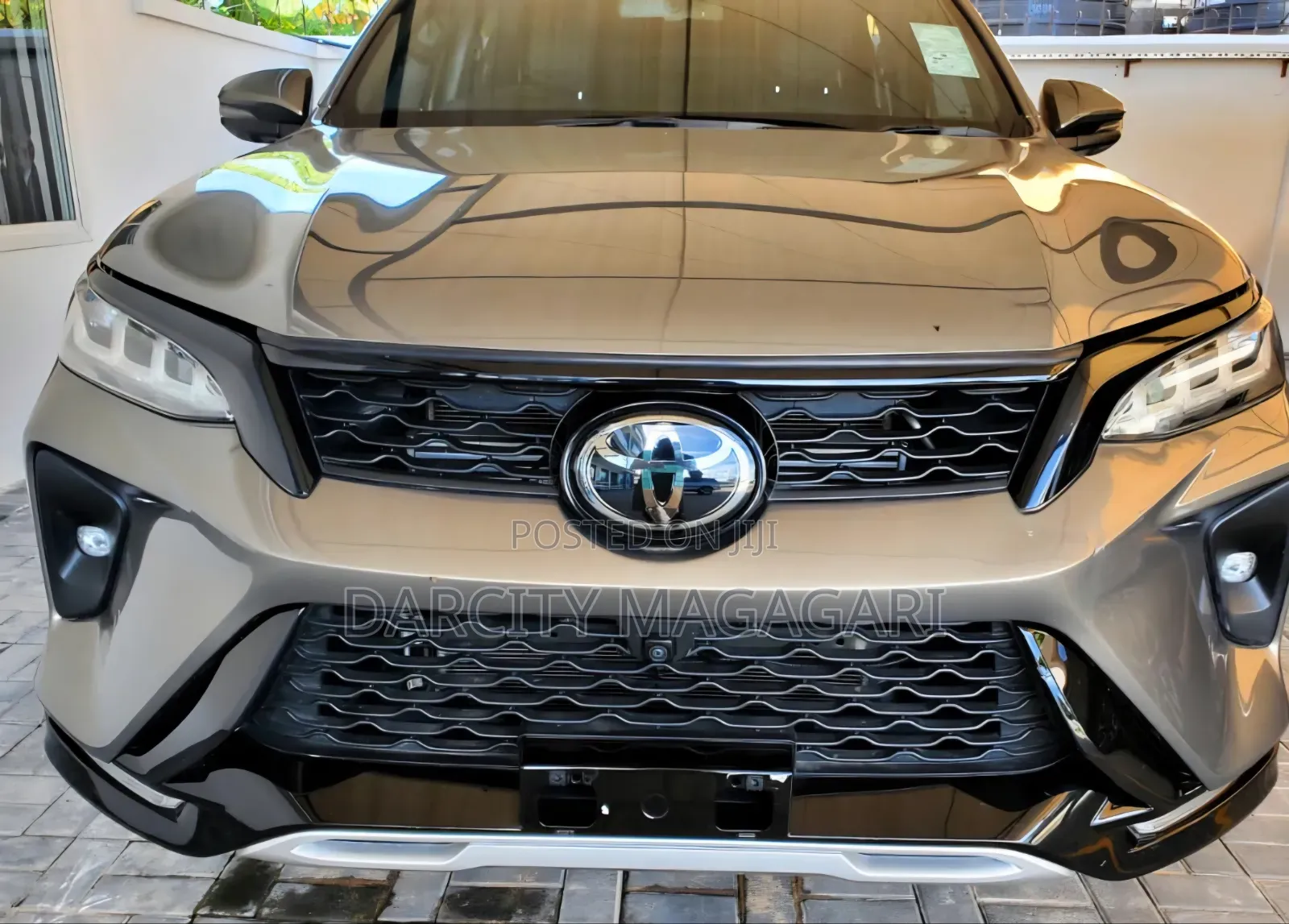 Toyota Fortuner 2022 Gray
