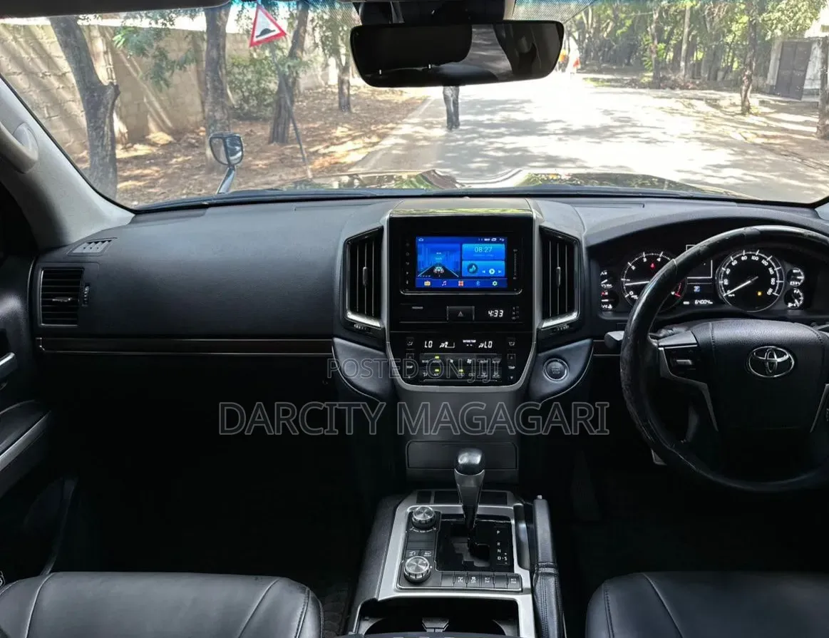 Toyota Land Cruiser 2017 Black
