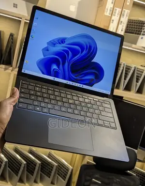 Laptop Microsoft Surface Laptop 4 32GB Intel Core i7 SSD 1T