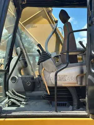 Eexcavator Cat 320f