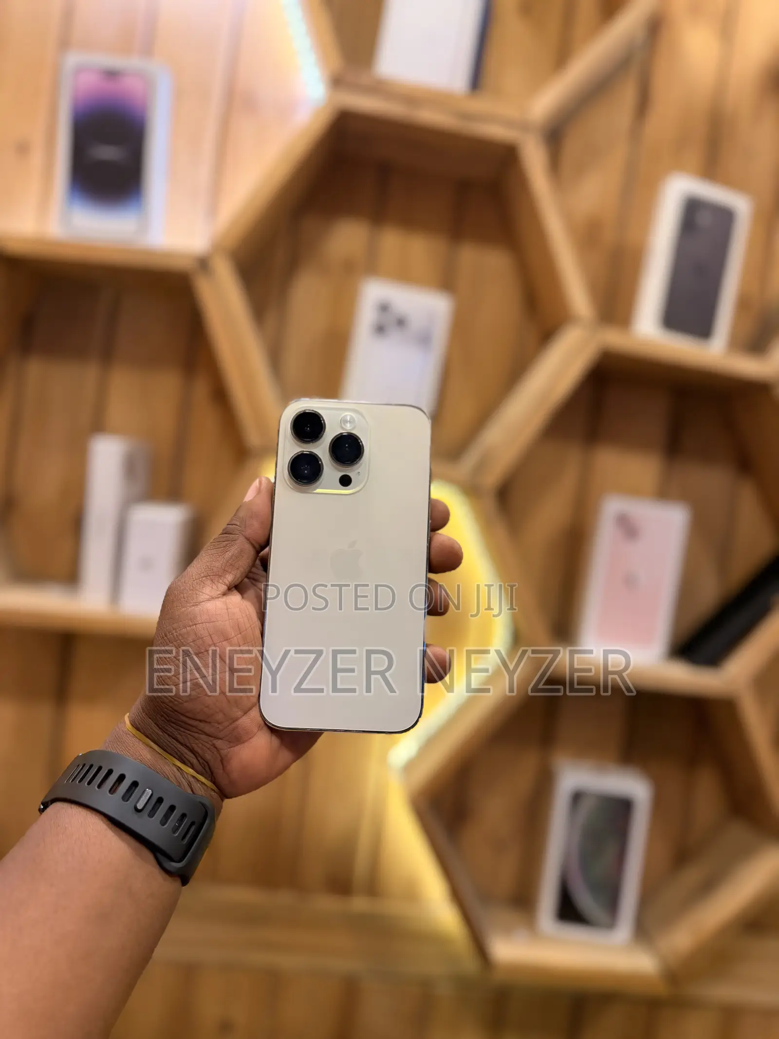 Apple iPhone 14 Pro 256 GB Gold