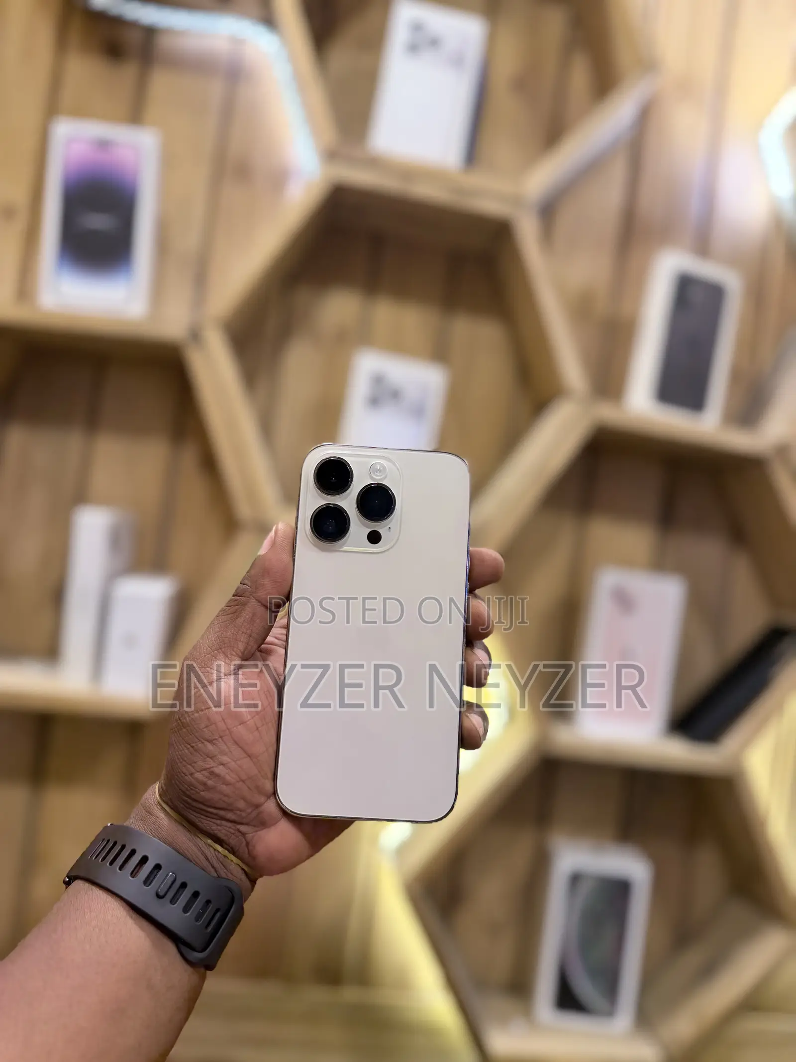Apple iPhone 14 Pro 256 GB Gold