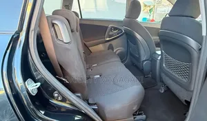 Toyota Vanguard 2011 Black
