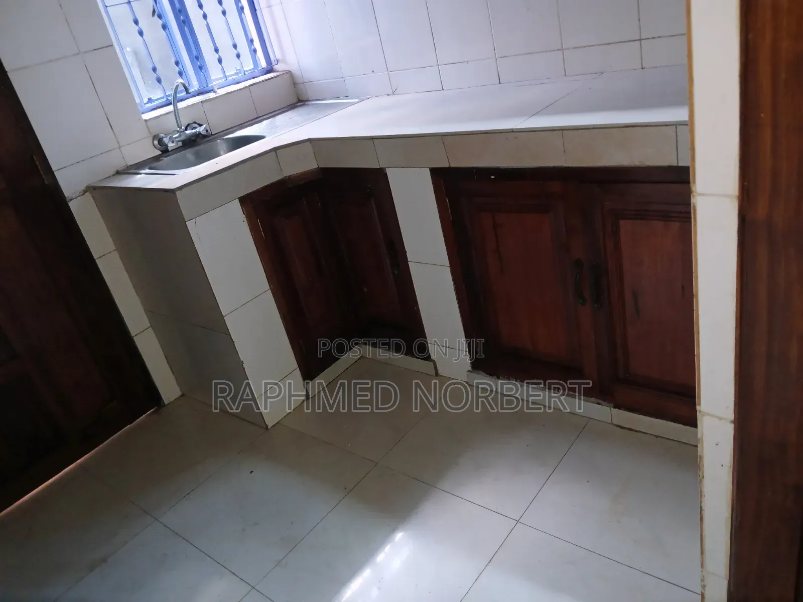 3bdrm House in Tanzania Real, Central Business Area for rent
