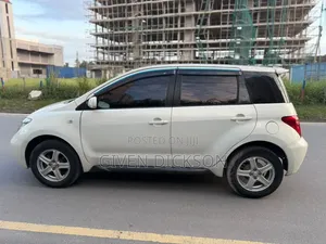 Toyota IST 2005 White