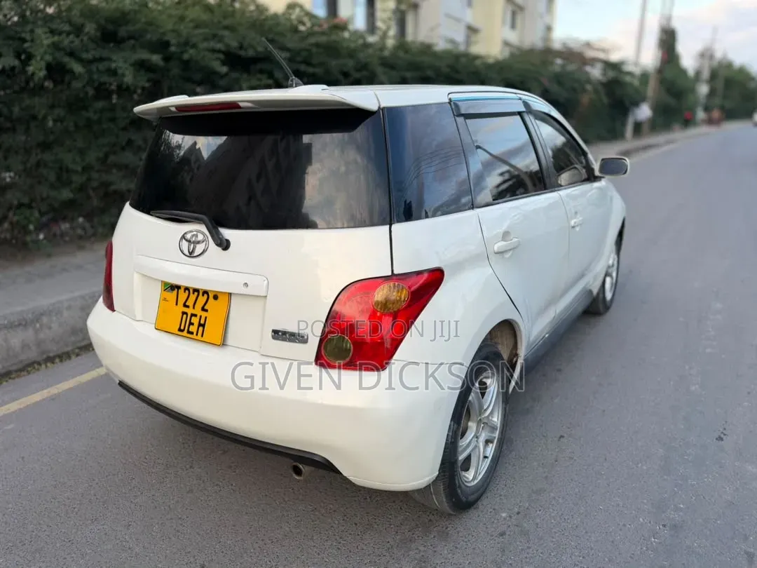 Toyota IST 2005 White
