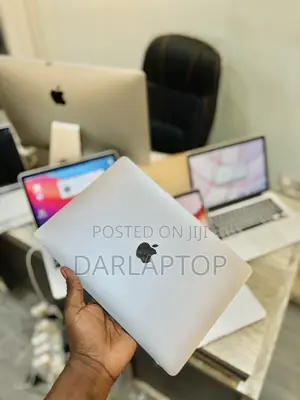 Laptop Apple MacBook Pro 2015 16GB Intel Core i7 SSD 512GB