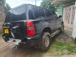 Nissan Patrol 2005 Black