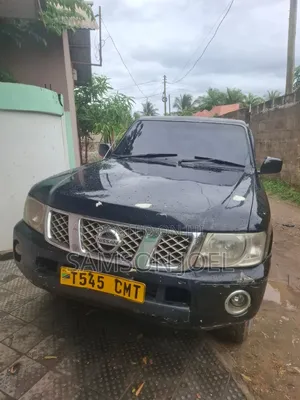 Nissan Patrol 2005 Black