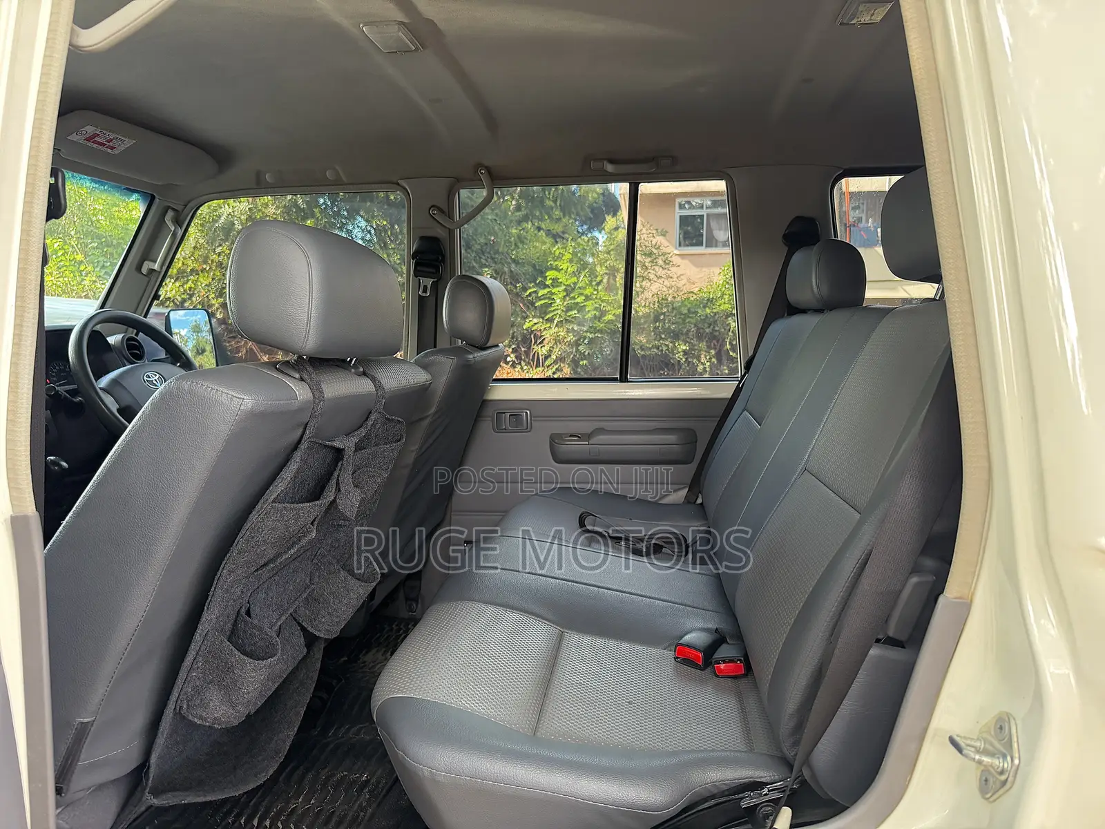 Toyota Land Cruiser 2018 White