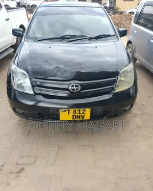 Toyota IST 2004 Black