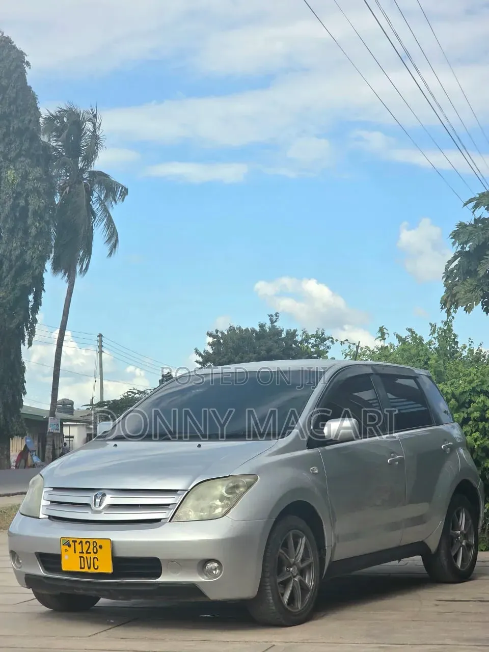 Toyota IST 2004 Silver