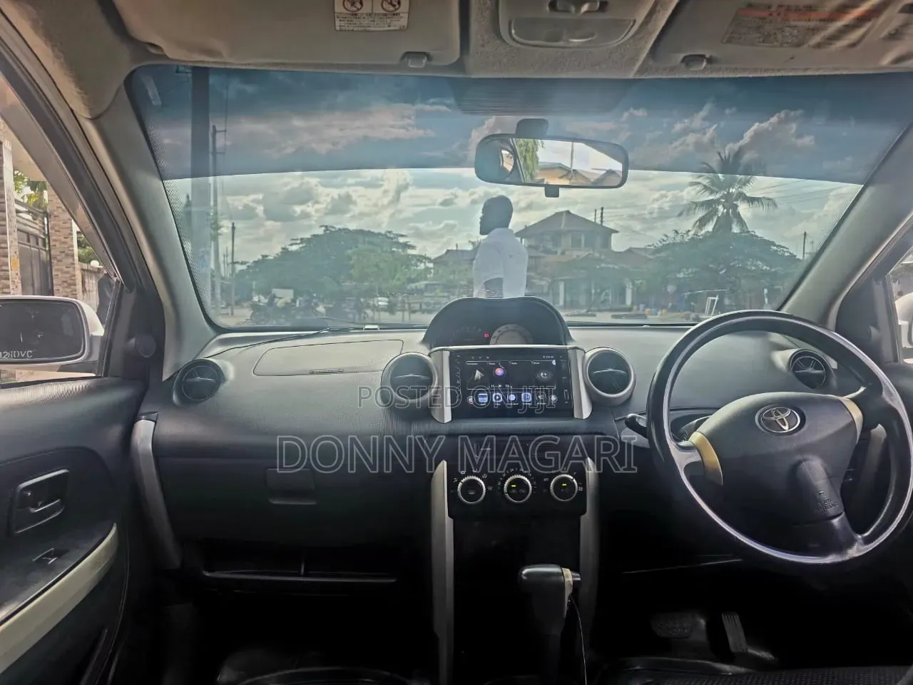 Toyota IST 2004 Silver