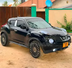 Nissan Juke 2012 Black