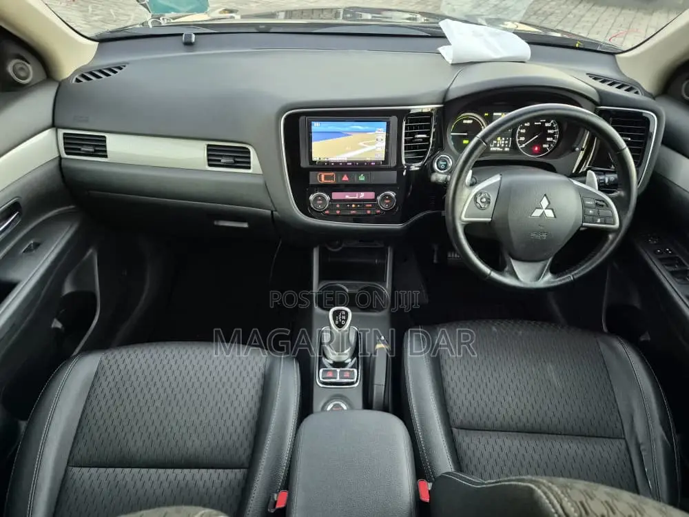 Mitsubishi Outlander 2014 Black