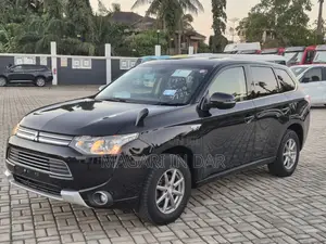 Mitsubishi Outlander 2014 Black