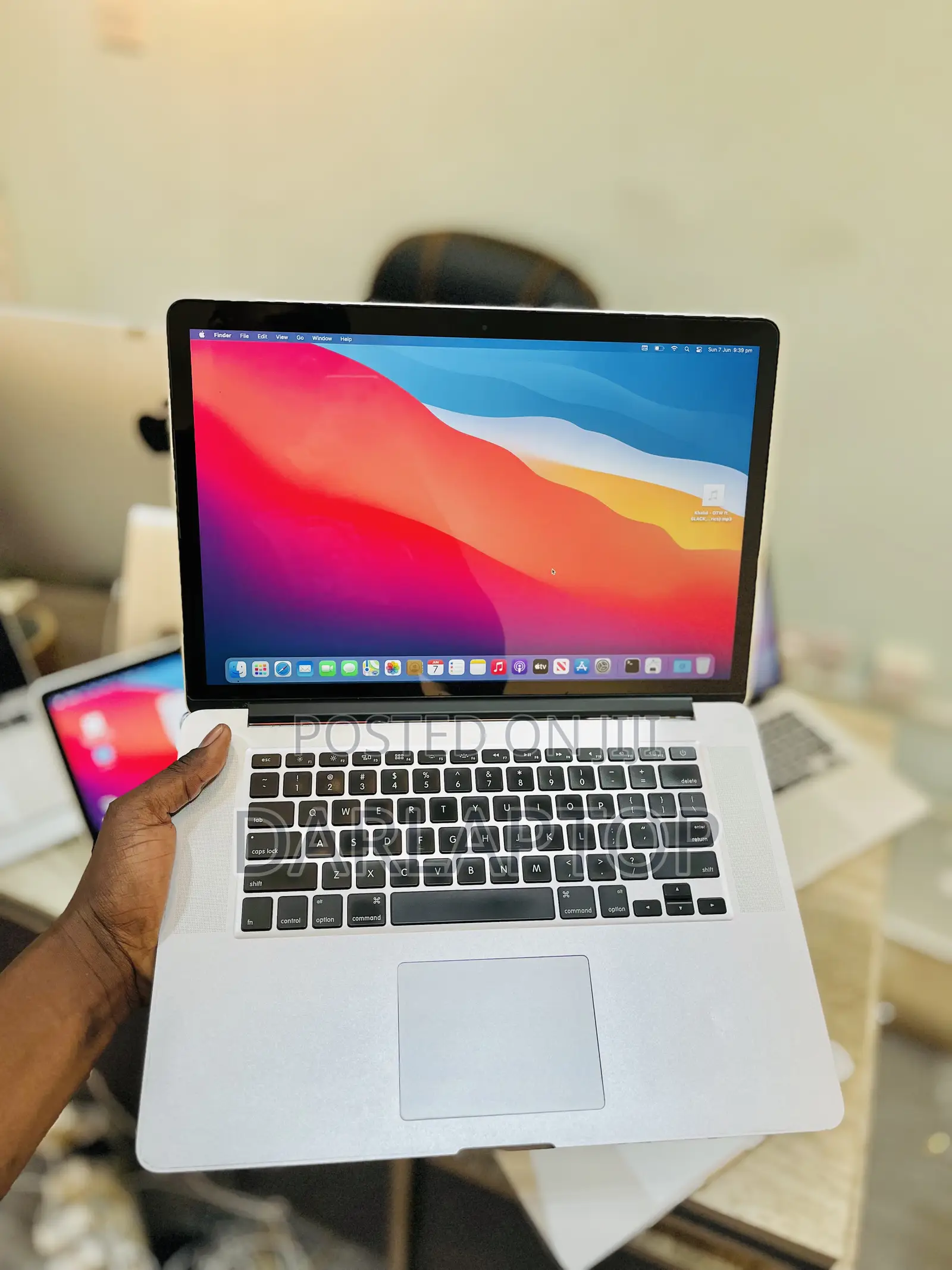 Laptop Apple MacBook Pro 2015 16GB Intel Core i7 SSD 512GB