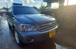 Toyota Kluger 2005 Gray