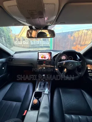 Mercedes-Benz C-Class C 180 CGI BlueEFFICIENCY (S204) 2009 Black