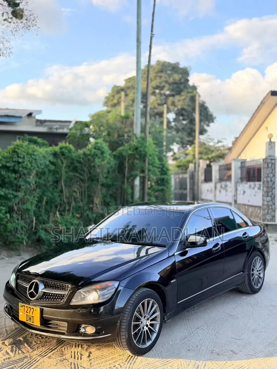 Mercedes-Benz C-Class C 180 CGI BlueEFFICIENCY (S204) 2009 Black