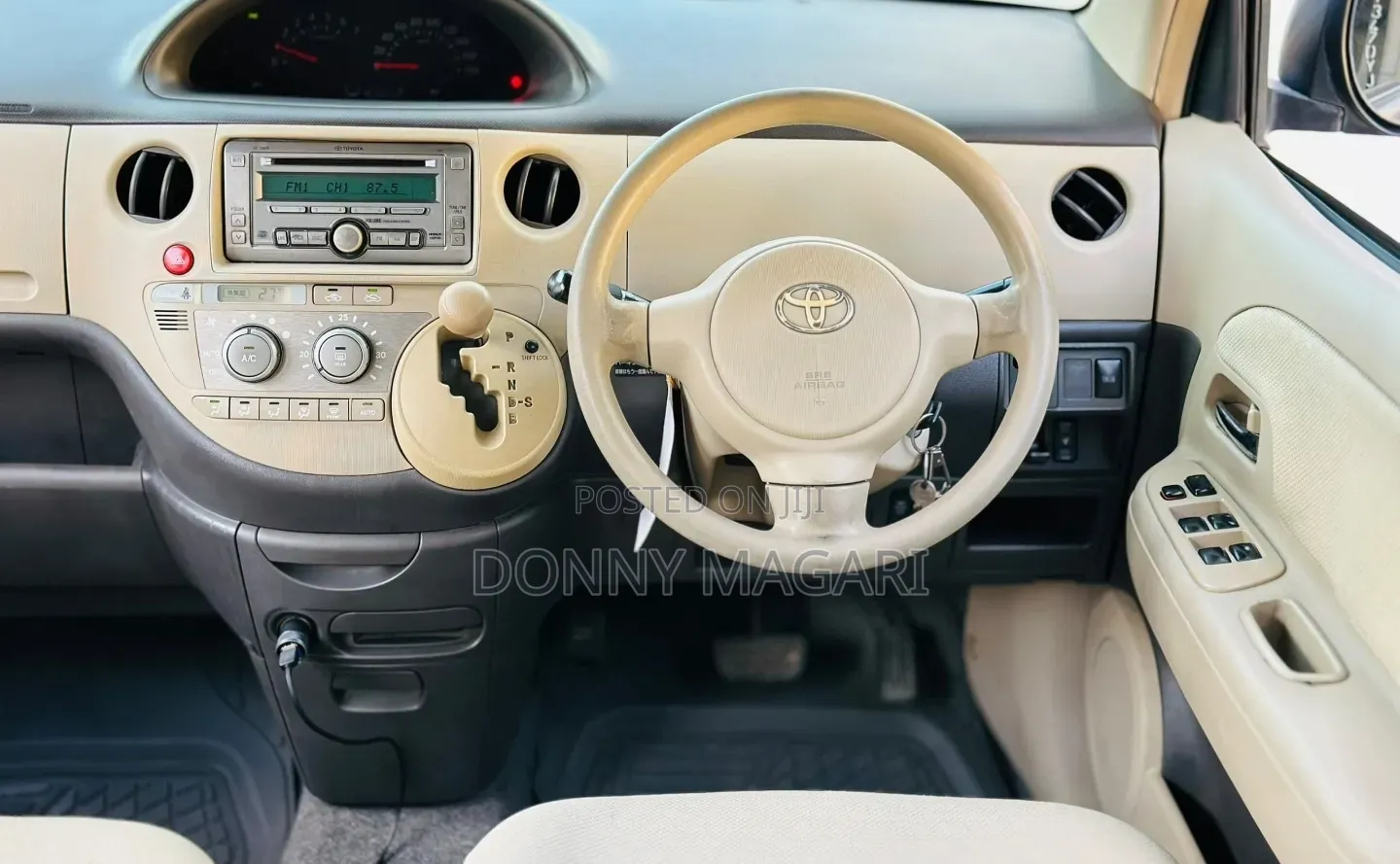 Toyota Sienta 2007 Gray