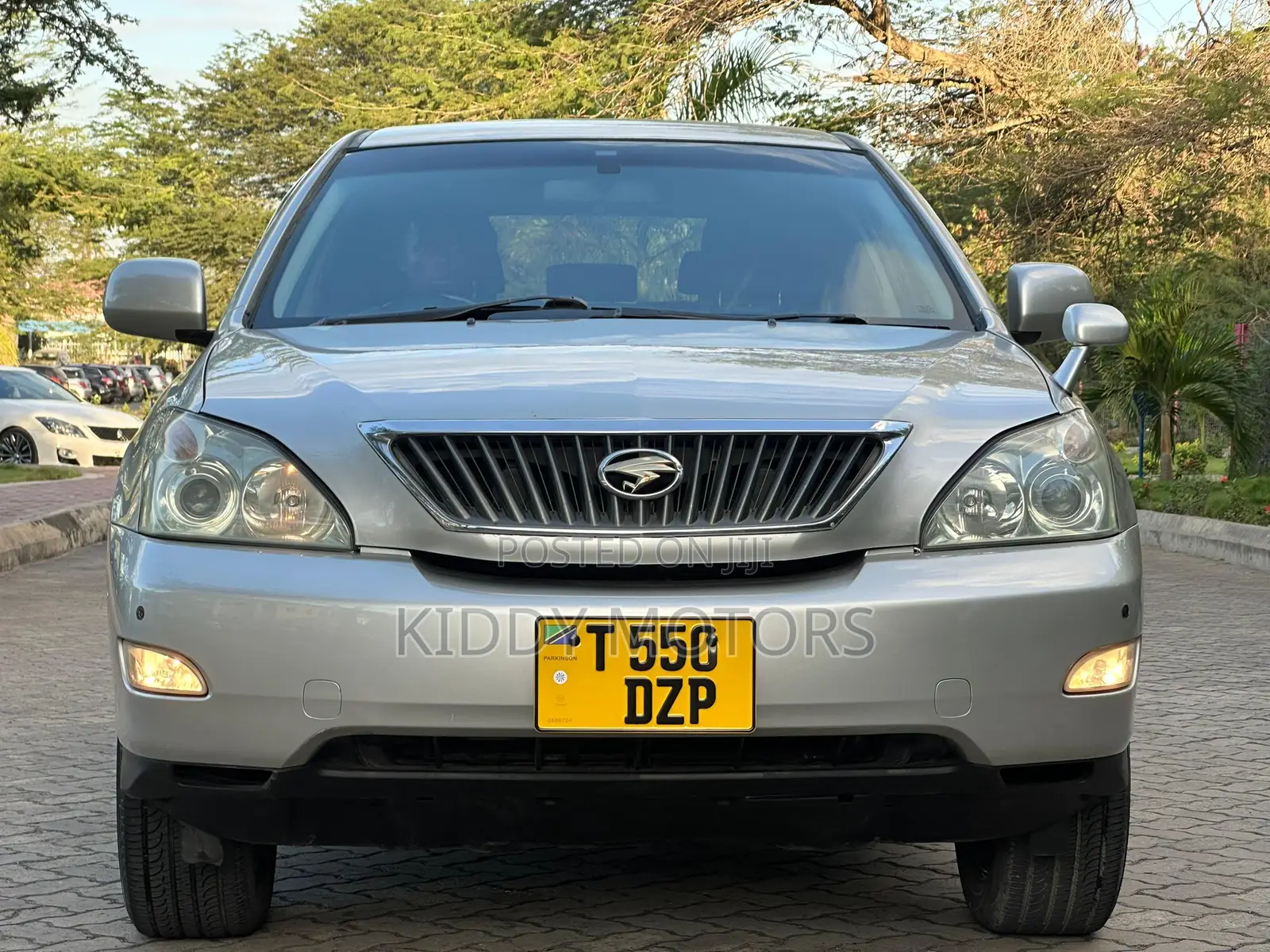 Toyota Harrier 2005 Silver