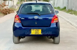 Toyota Vitz 2006 Blue