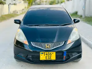 Honda Fit Base FWD 2007 Black