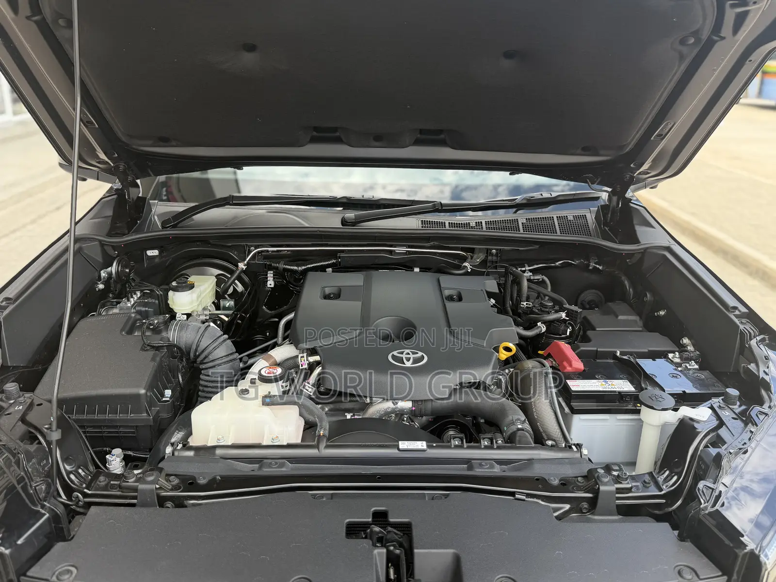 New Toyota Hilux 2025 Black