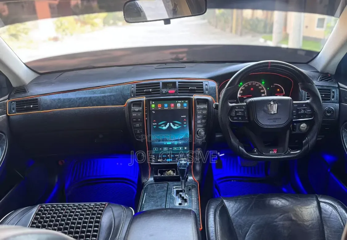 Toyota Crown 2006
