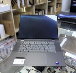 New Laptop HP OmniBook X Flip 16" 16GB Intel Core Ultra 7 SSD 1T