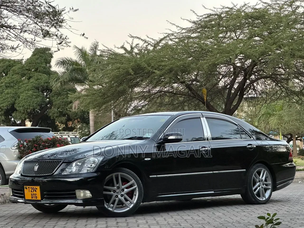 Toyota Crown 2006 Black