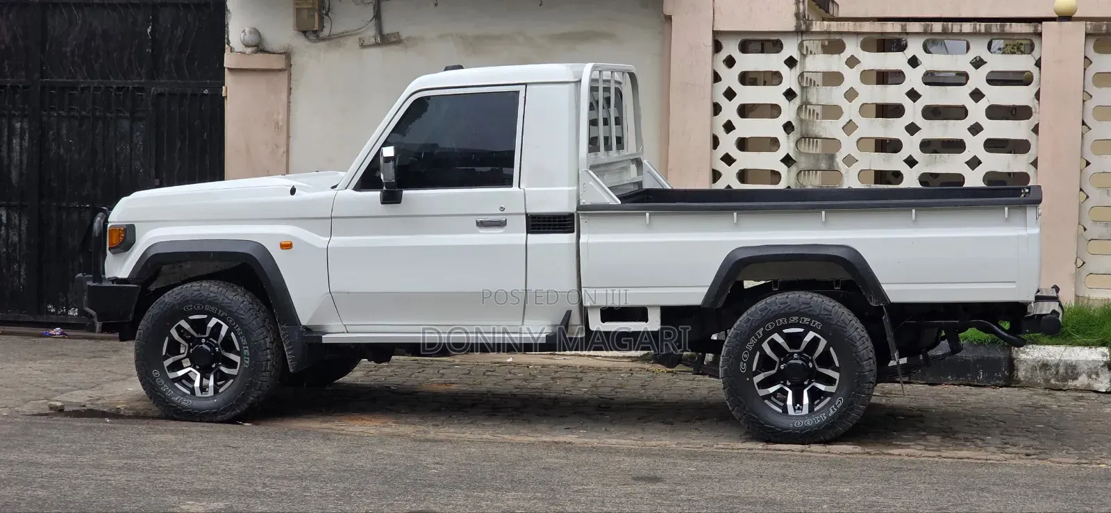 Toyota Land Cruiser 2017 White