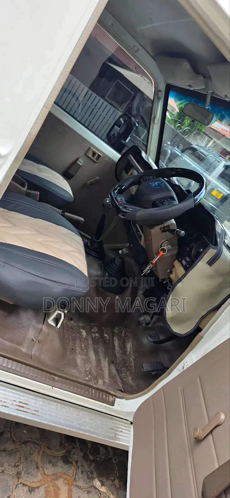 Toyota Land Cruiser 2017 White