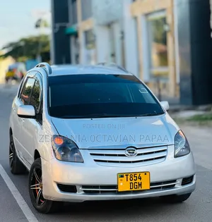 Toyota Corolla Spacio 2004 Silver