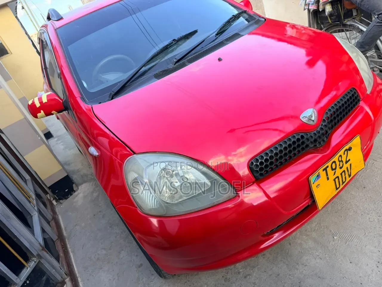 Toyota Vitz 2003 Red