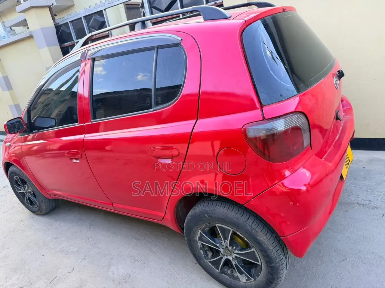 Toyota Vitz 2003 Red