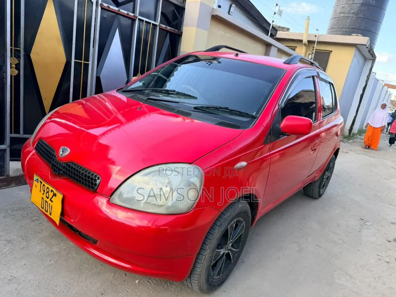 Toyota Vitz 2003 Red