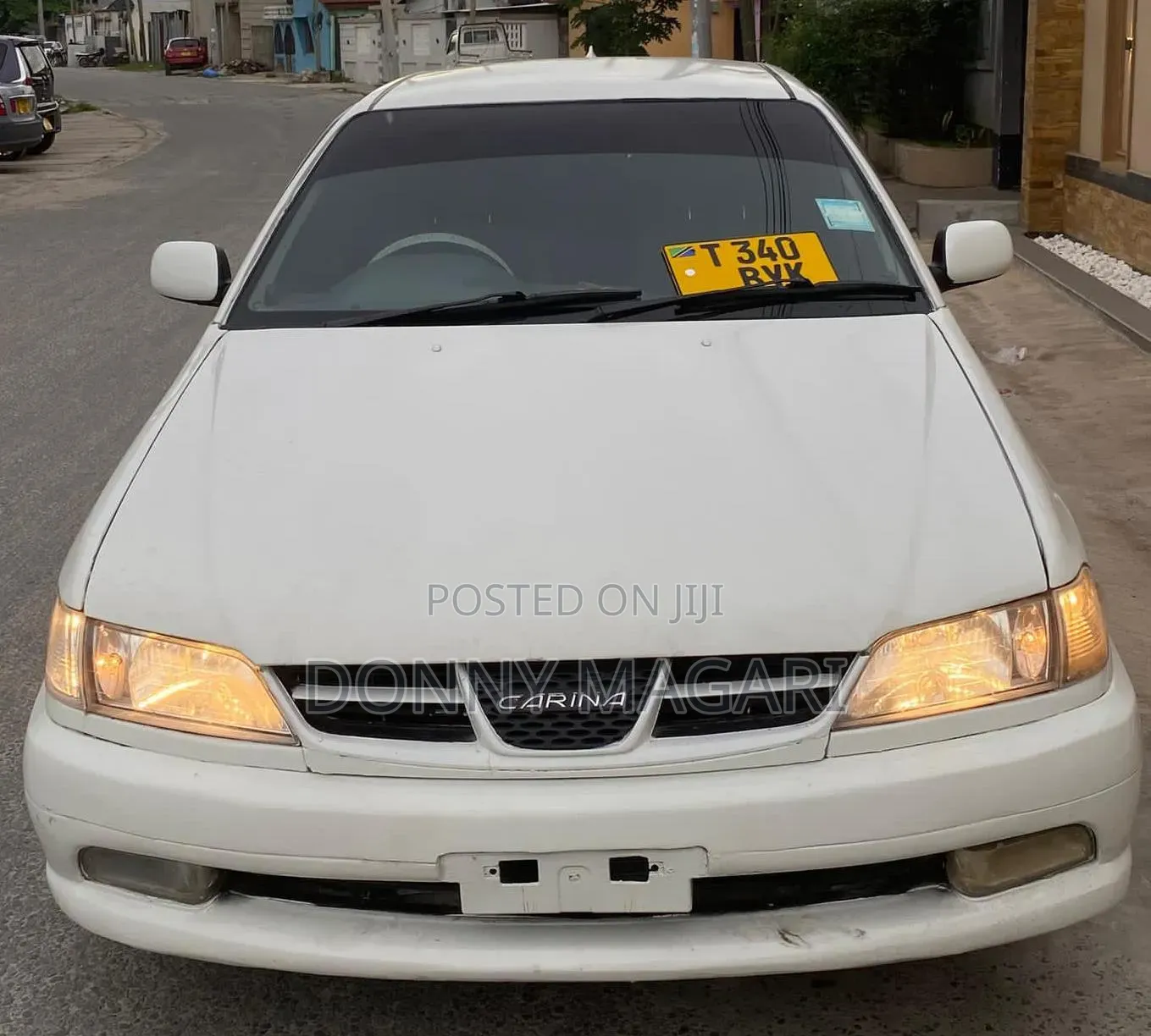 Toyota Carina 2000 White